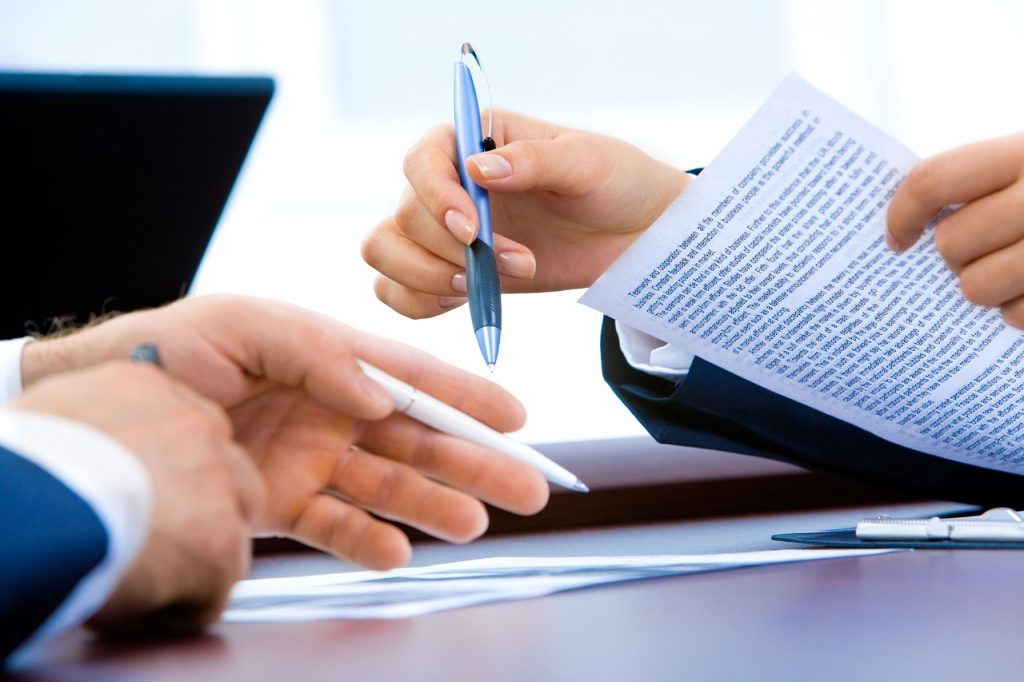 Everyday Legal Mistakes That Create Bigger Problems Later
